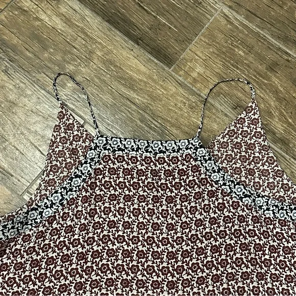 Ann Taylor Loft Patterned Shell - Picture 8 of 11